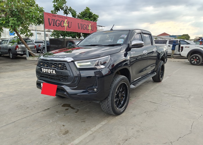TOYOTA Hilux