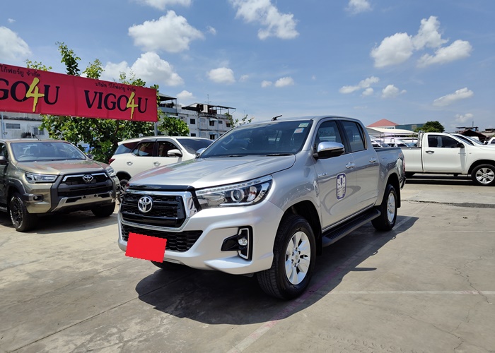 TOYOTA Hilux