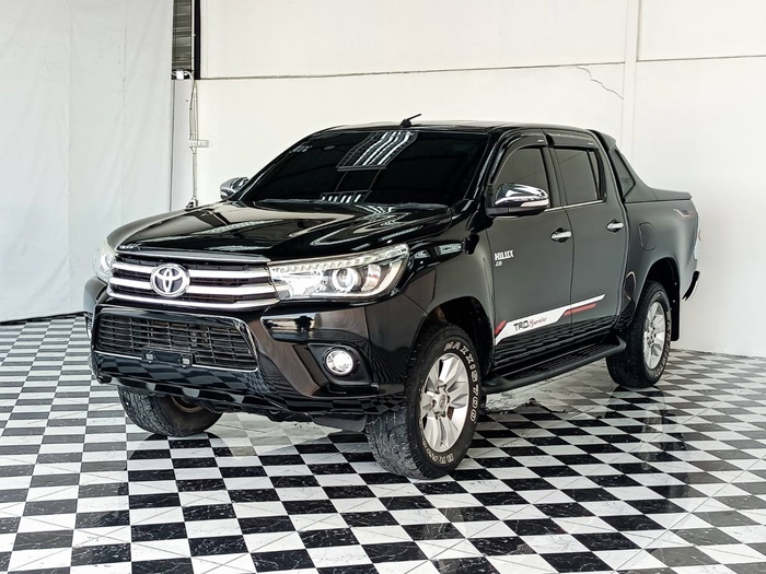 TOYOTA Hilux