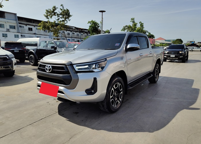 TOYOTA Hilux