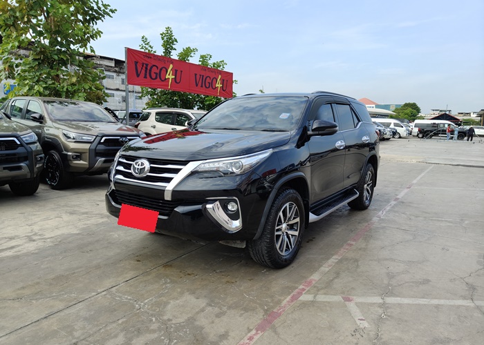 TOYOTA Fortuner