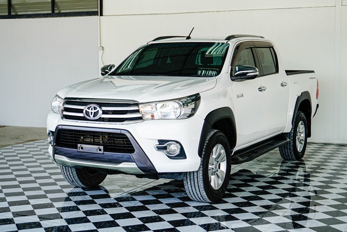 TOYOTA Hilux