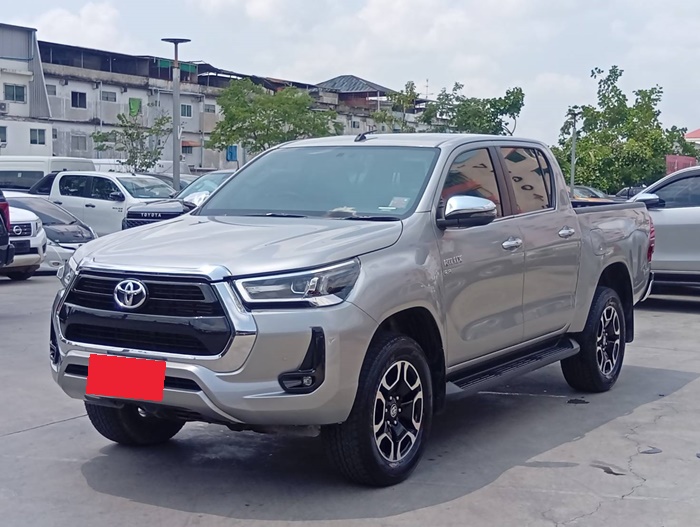 TOYOTA Hilux
