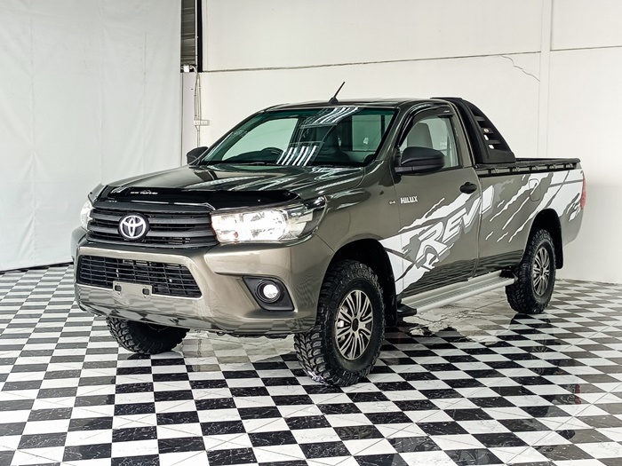 TOYOTA Hilux