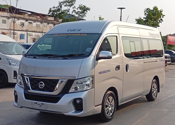 NISSAN NV350