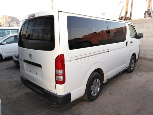 TOYOTA HIACE