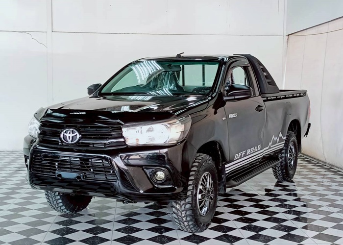 TOYOTA Hilux