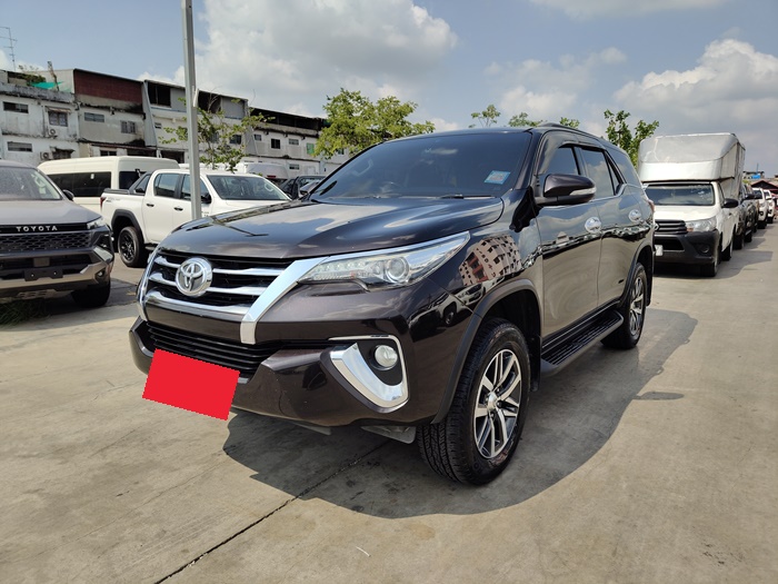 TOYOTA Fortuner