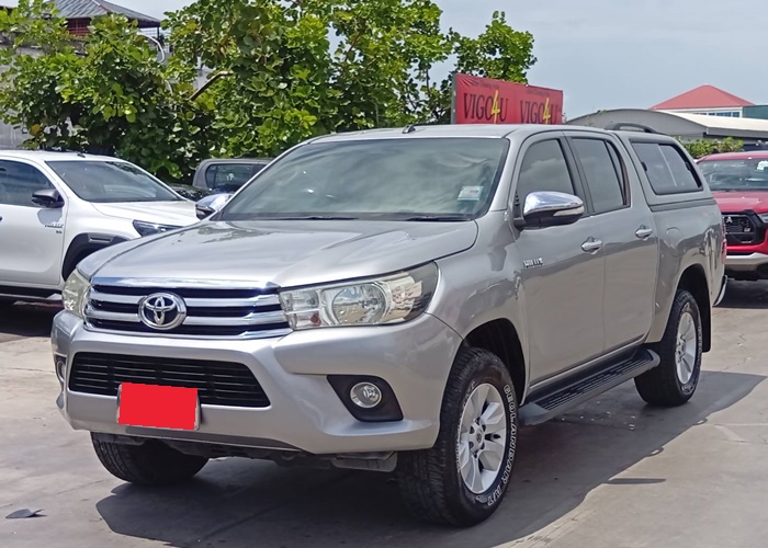 TOYOTA Hilux