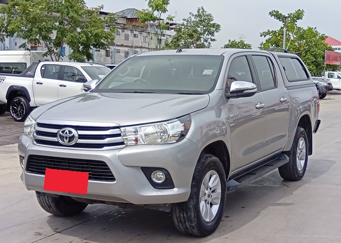 TOYOTA Hilux