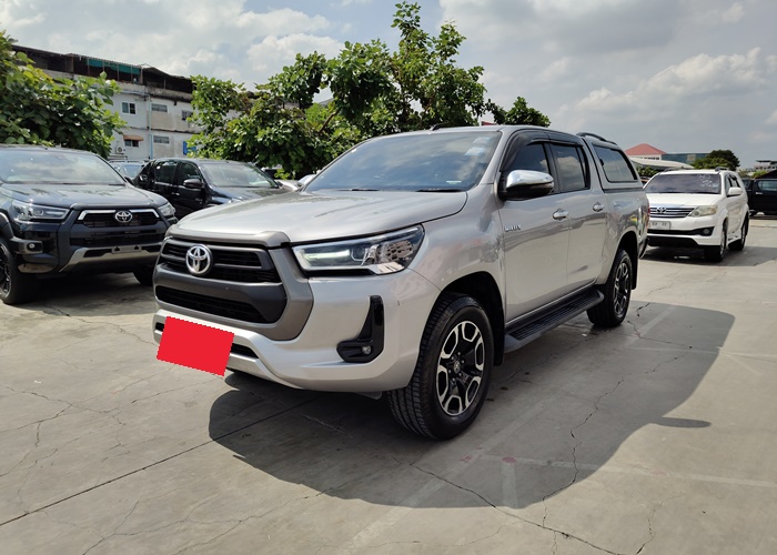 TOYOTA Hilux