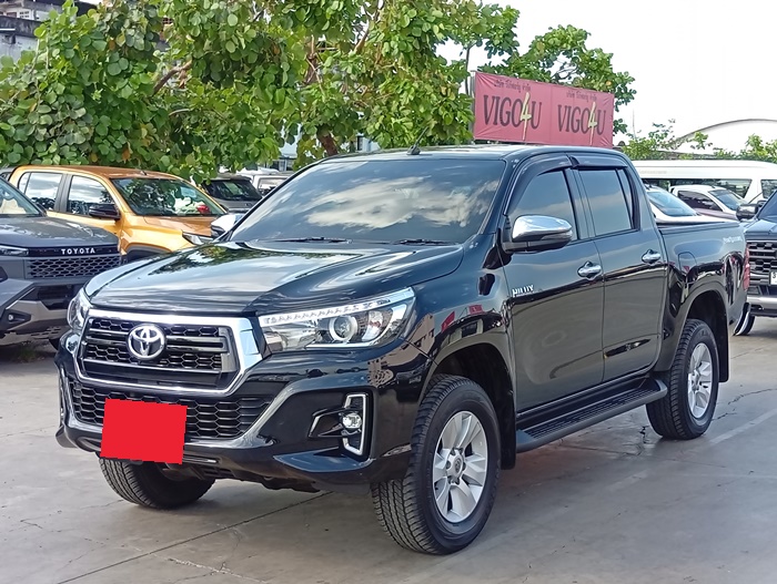 TOYOTA Hilux