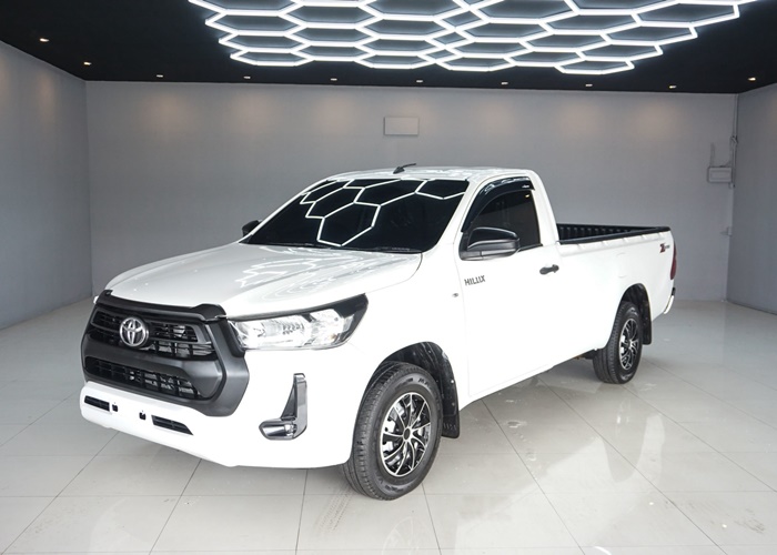 TOYOTA HILUX REVO