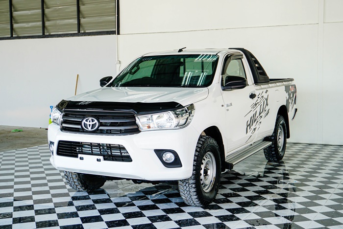 TOYOTA Hilux
