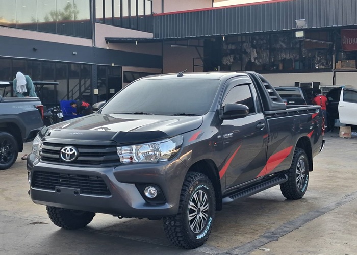 TOYOTA Hilux