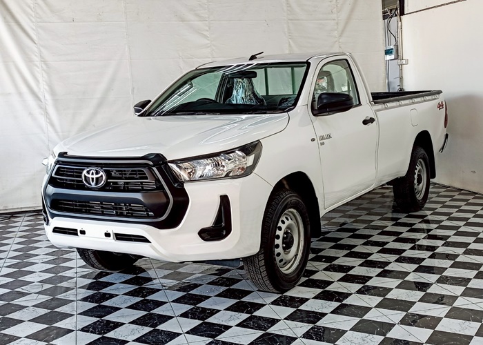 TOYOTA Hilux