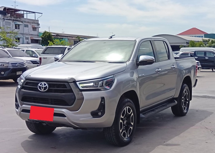 TOYOTA Hilux
