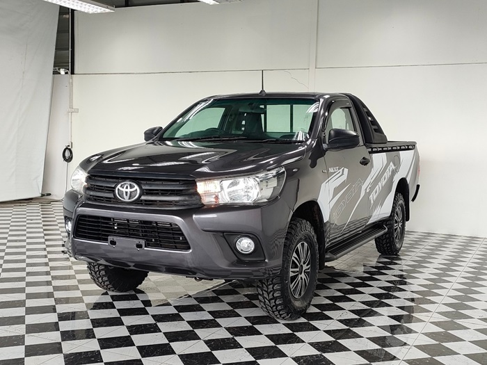 TOYOTA Hilux