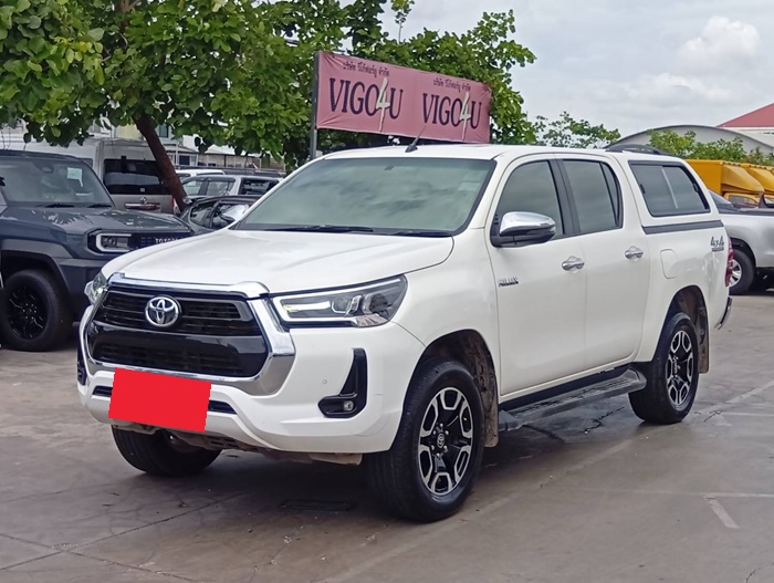 TOYOTA Hilux