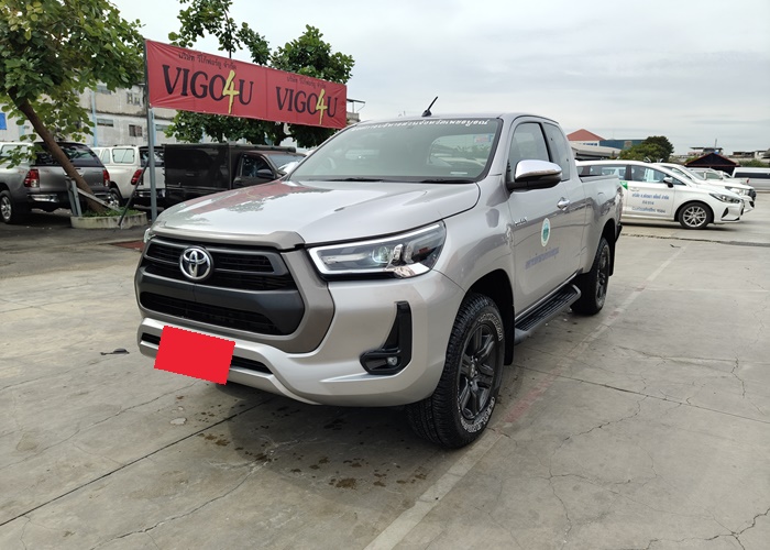 TOYOTA Hilux