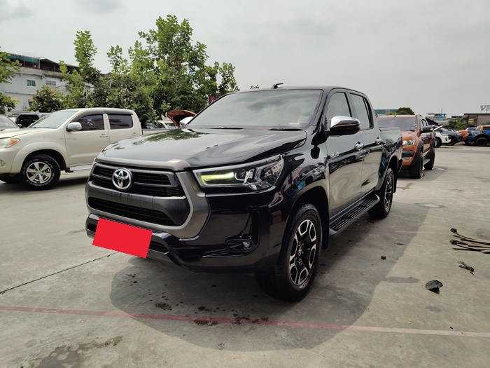 TOYOTA Hilux