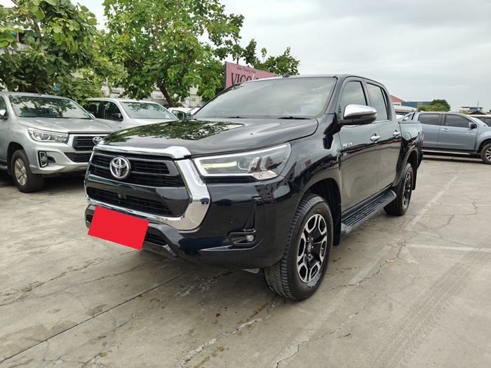 TOYOTA Hilux