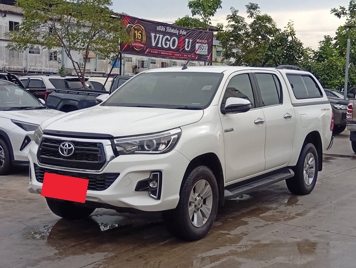 TOYOTA Hilux