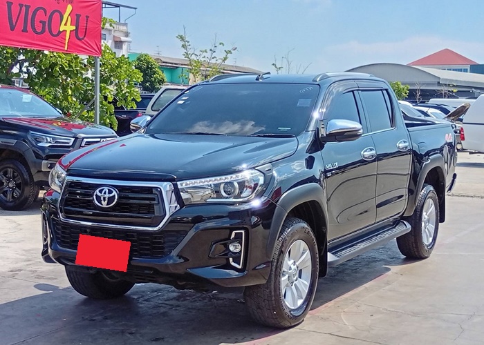 TOYOTA Hilux