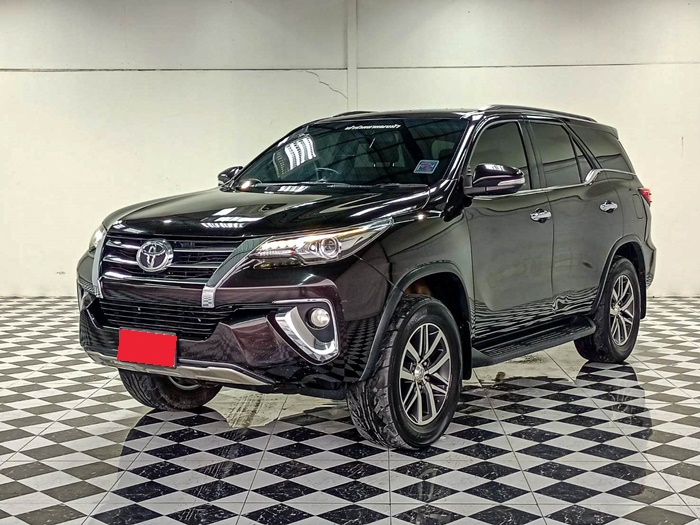 TOYOTA Fortuner