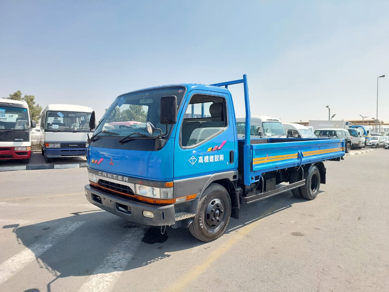 MITSUBISHI Canter