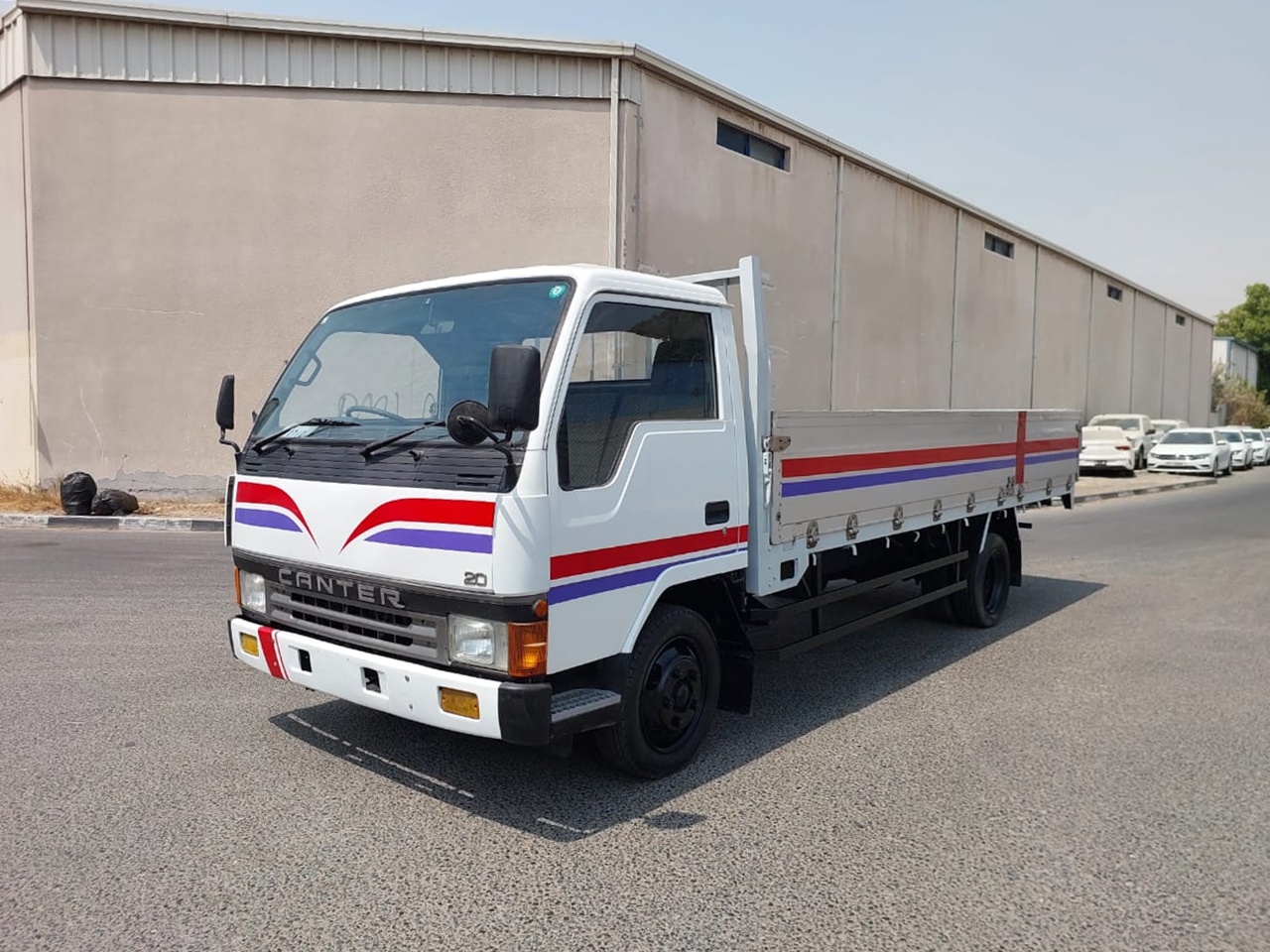 MITSUBISHI Canter