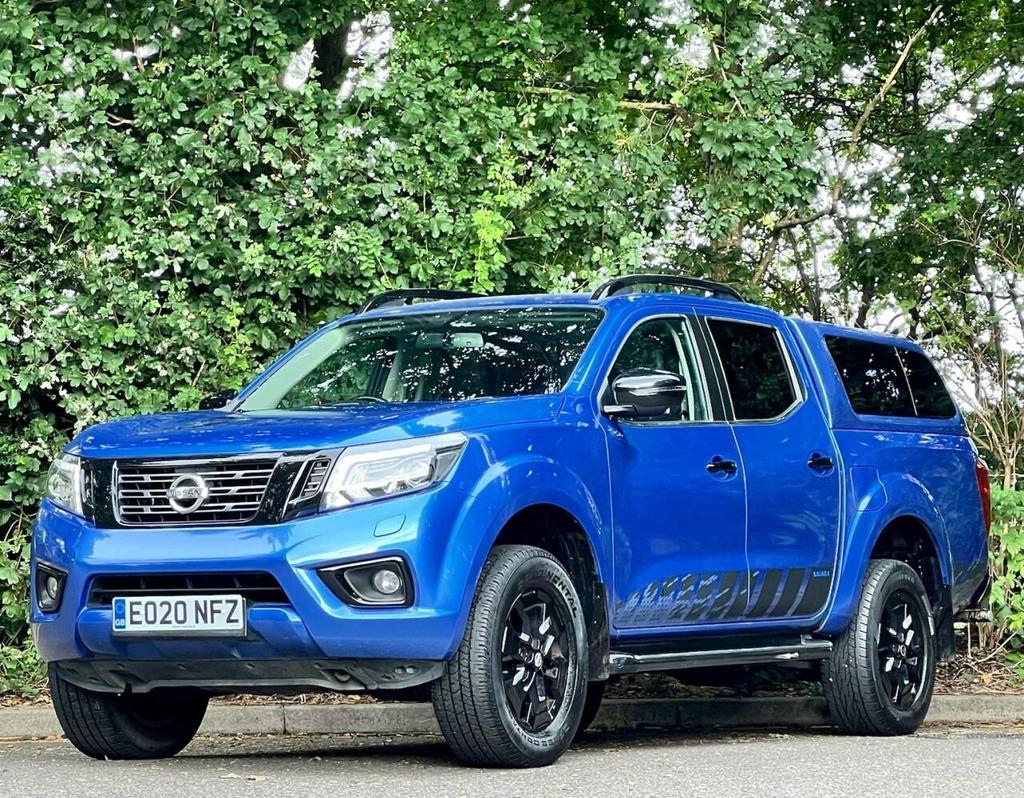 NISSAN Navara