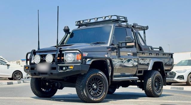 TOYOTA Land Cruiser