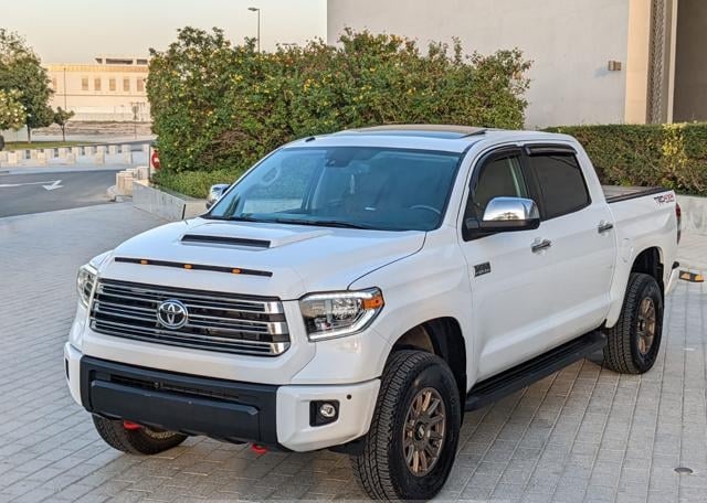 TOYOTA TUNDRA