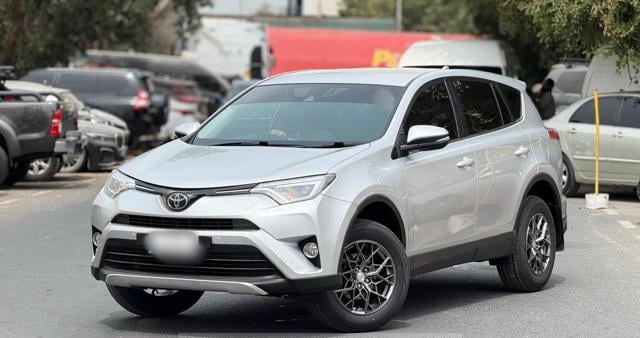 TOYOTA RAV-4